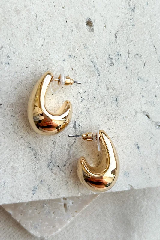 Chic In The City Teardrop Hoop Earrings (Gold)