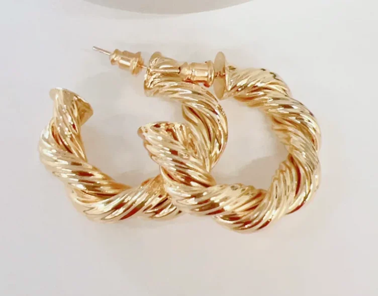 Jenny Twisted Hoop Earrings (Gold)