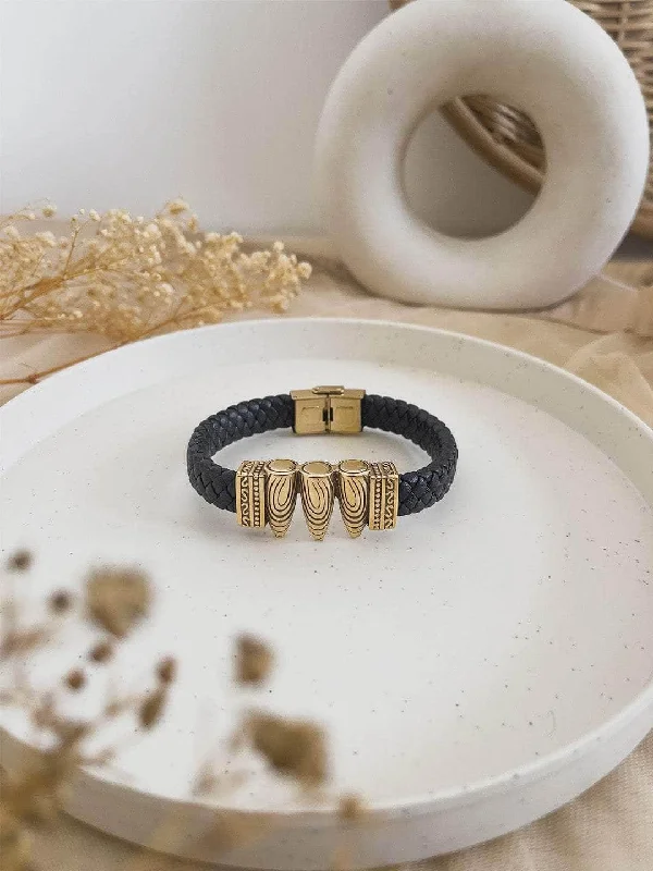 Elegant Necklaces And Bracelets At Limited-Time Offers Black Hook Luxury Leather Men Bracelet