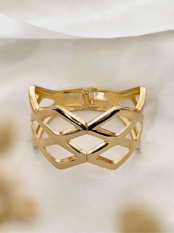 Huge Markdowns On Premium Jewelry Styles Gold Tone Geometric Wrist Bracelet