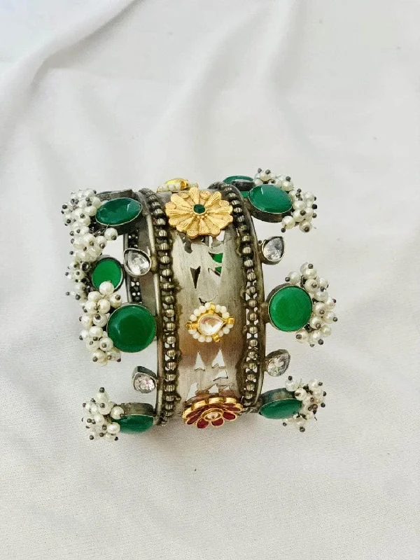 Elegant Jewelry Pieces At Unbelievable Prices Green Oxidised Pearl Hand Cuff