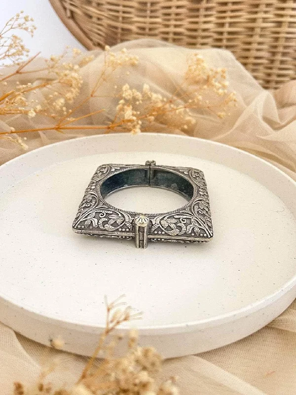 Elegant Jewelry Pieces At Unbelievable Prices Oxidized Silver Plated Antique Square Bangles