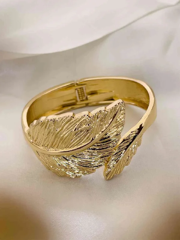 The Perfect Accessory For Less – Jewelry Sale Live Smear Leaf Shaped Bracelet