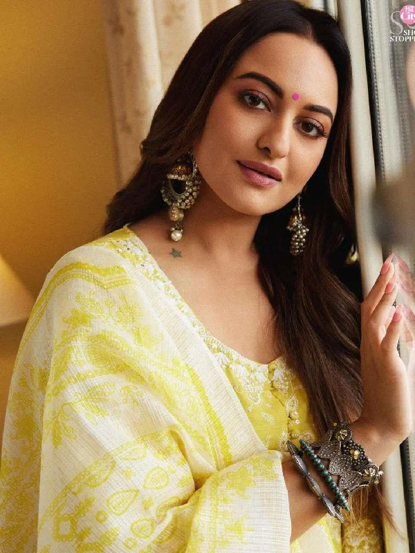 Modern Statement Jewelry For Bold Styling Sonakshi Sinha In Oxidised Tribal Bangle With Flowers