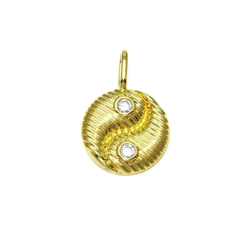 Fluted Yin Yang Charm