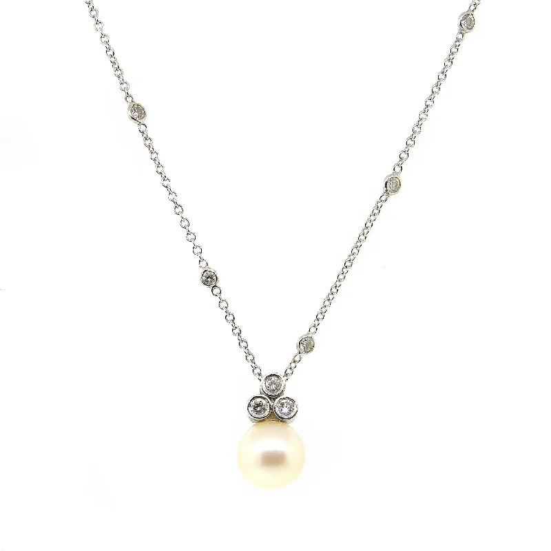 Your Perfect Accessory Now At The Best Price Diamond By the Yard Pearl Pendant Necklace