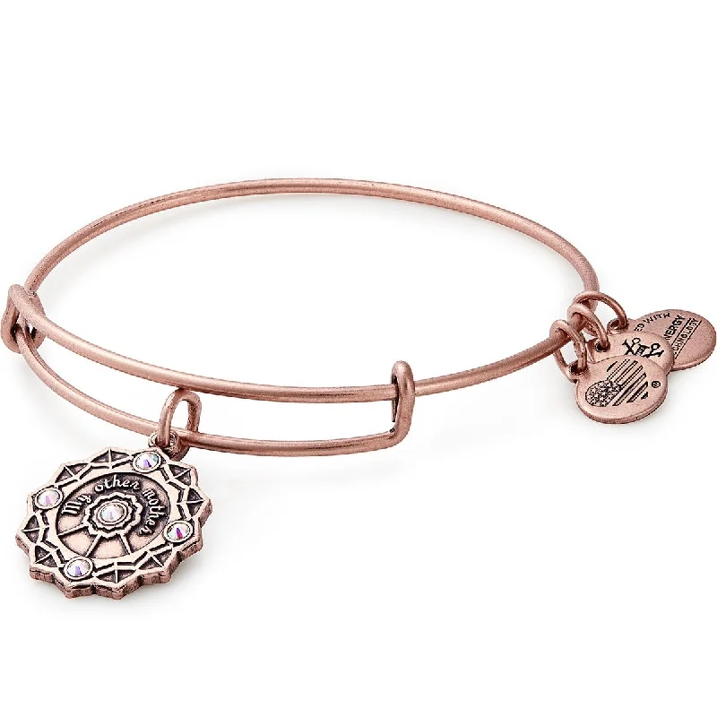 Unbeatable Offers On Luxury And Everyday Jewelry Mother of the Groom Charm Bangle