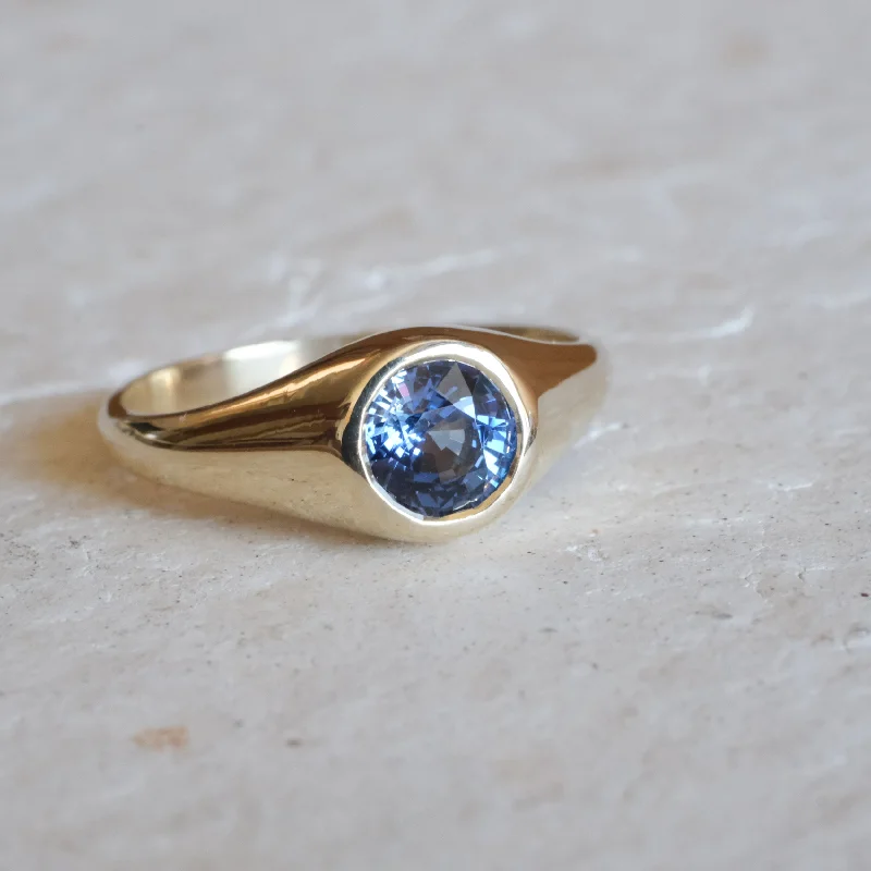 Flash Jewelry Sale – Get Stunning Pieces At Low Prices Round Bezel Signet Ring | OOAK