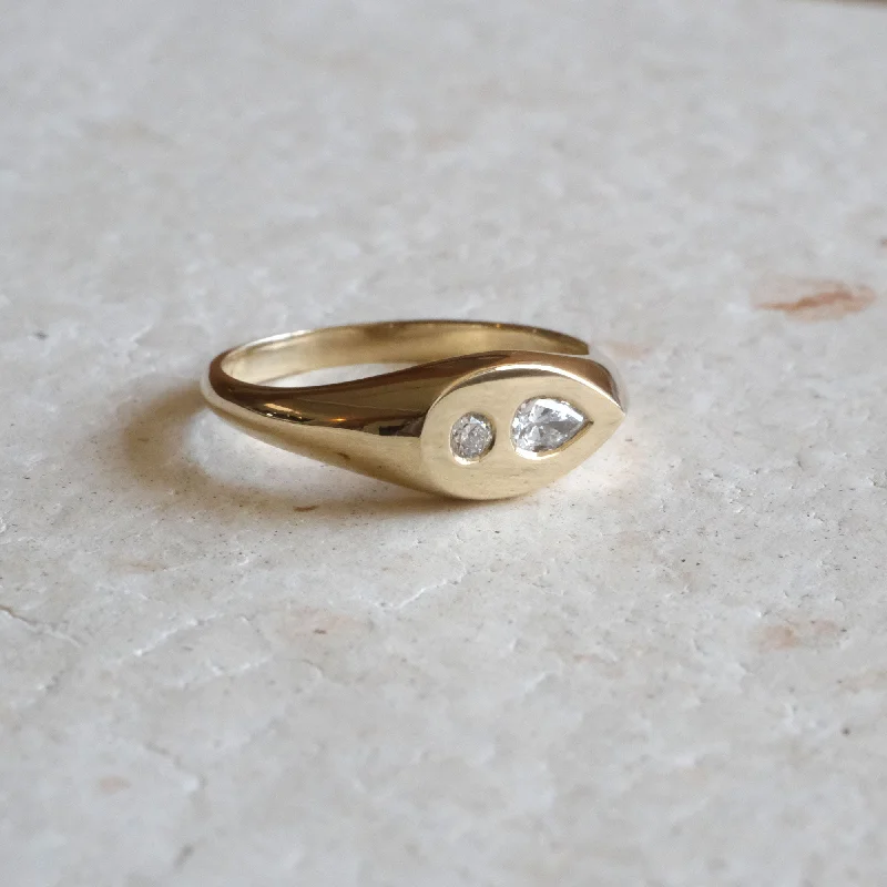 Best Jewelry Sale Prices – Limited-Time Offer Toi et Moi Diamond Signet Ring | OOAK